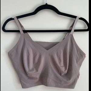 True & Co true body lift bra - wireless adjustable straps in mink/grey